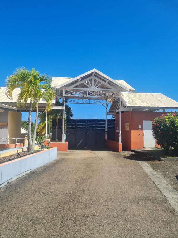 Studio Des Flots - Tartane Martinique ลา ทรินิเต ภายนอก รูปภาพ